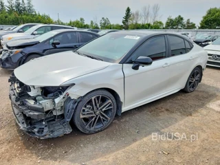 TOYOTA CAMRY XSE