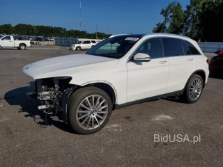 MERCEDES-BENZ GLC 300 4MATIC