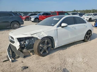 MERCEDES-BENZ A 220