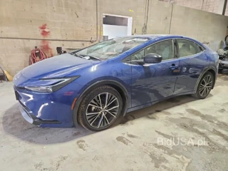 TOYOTA PRIUS XLE