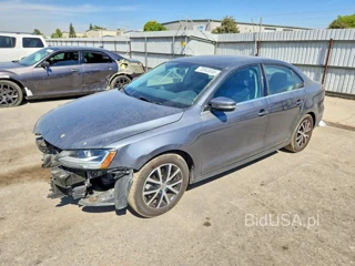 VOLKSWAGEN JETTA SE