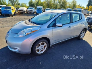 NISSAN LEAF S