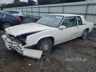 CADILLAC DEVILLE