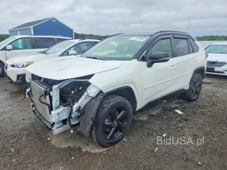 TOYOTA RAV4 XSE