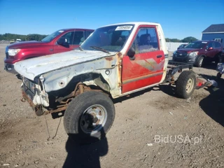 TOYOTA PICKUP XTRACAB RN66 DLX