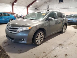 TOYOTA VENZA LE