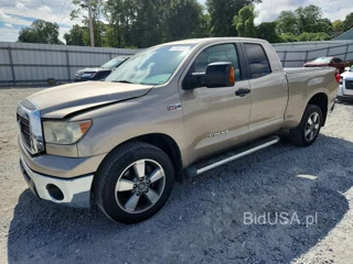 TOYOTA TUNDRA SR5