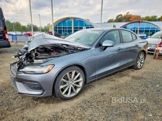 VOLVO S60 T6 MOMENTUM