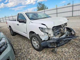 NISSAN TITAN S