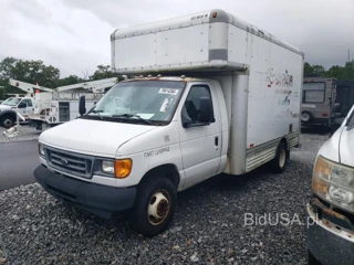 FORD ECONOLINE E450 SUPER DUTY CUTAWAY VAN