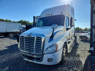 FREIGHTLINER CASCADIA 125