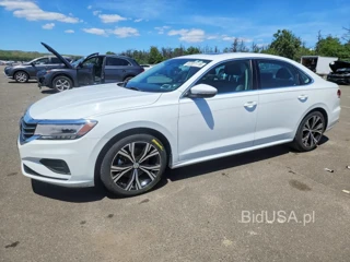 VOLKSWAGEN PASSAT SE