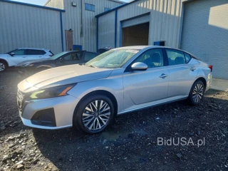 NISSAN ALTIMA SV