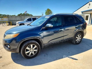 KIA SORENTO LX
