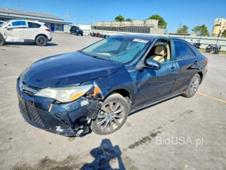 TOYOTA CAMRY XLE