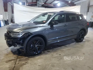 VOLKSWAGEN TIGUAN SE R-LINE BLACK
