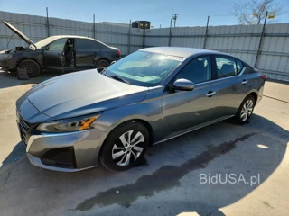 NISSAN ALTIMA S