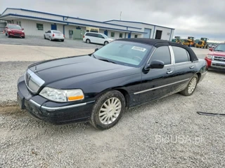 LINCOLN TOWN CAR SIGNATURE