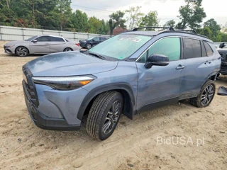 TOYOTA COROLLA CROSS XLE