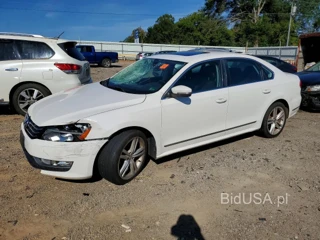 VOLKSWAGEN PASSAT SEL