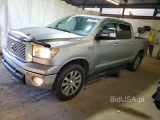 TOYOTA TUNDRA CREWMAX LIMITED