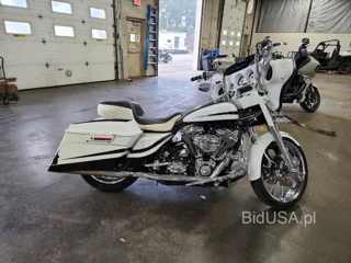 HARLEY-DAVIDSON STREET GLIDE