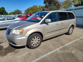 CHRYSLER TOWN & COUNTRY TOURING