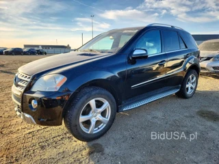 MERCEDES-BENZ ML 550