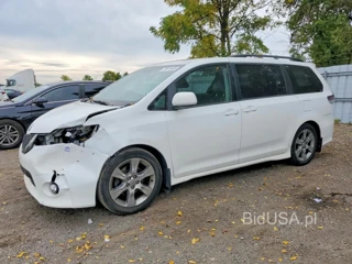 TOYOTA SIENNA SPORT