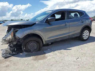 NISSAN ROGUE SPORT S