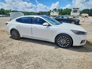 KIA CADENZA PREMIUM