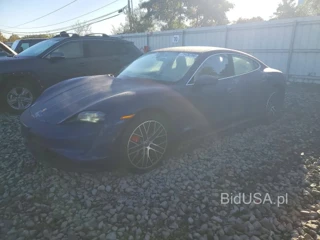 PORSCHE TAYCAN 4S