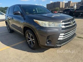 TOYOTA HIGHLANDER LE