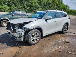 TOYOTA HIGHLANDER XLE