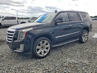 CADILLAC ESCALADE LUXURY