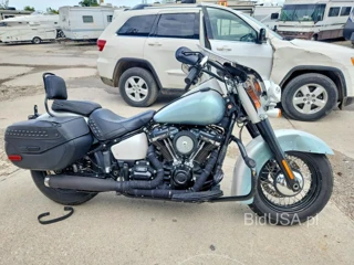 HARLEY-DAVIDSON FLHC HERITAGE CLASSIC