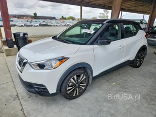 NISSAN KICKS SV