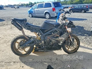 TRIUMPH MOTORCYCLE DAYTONA 675