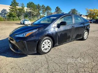 TOYOTA PRIUS LE