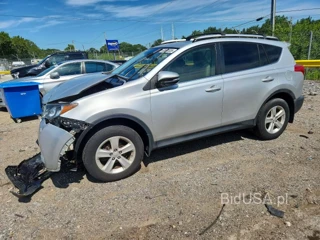 TOYOTA RAV4 XLE