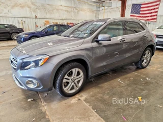 MERCEDES-BENZ GLA 250 4MATIC