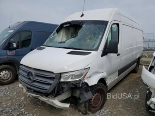 MERCEDES-BENZ SPRINTER 2500