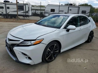 TOYOTA CAMRY XSE