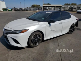 TOYOTA CAMRY XSE