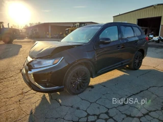 MITSUBISHI OUTLANDER SE