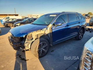 VOLKSWAGEN TIGUAN SE