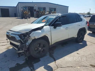 TOYOTA RAV4 XSE