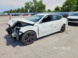 NISSAN ALTIMA SR