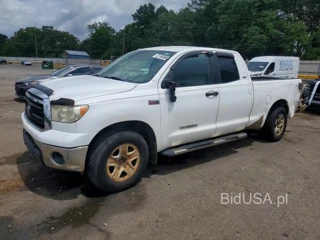 TOYOTA TUNDRA DOUBLE CAB SR5