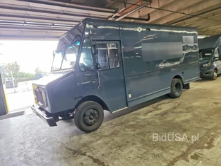 FREIGHTLINER MT45 CHASSIS